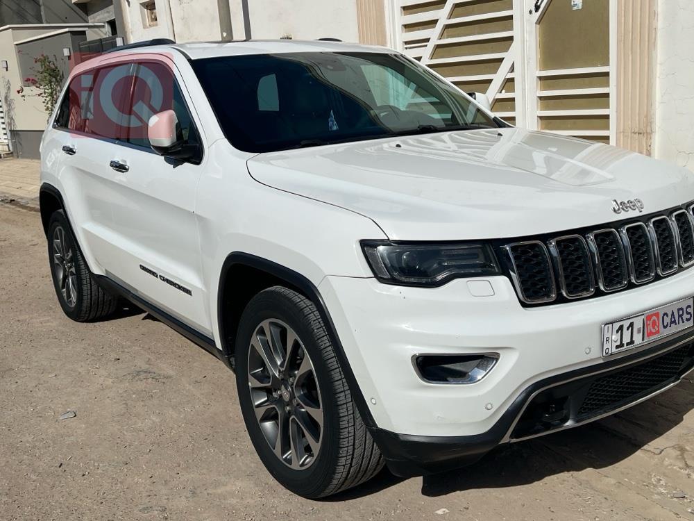 جيب جراند شيروكي